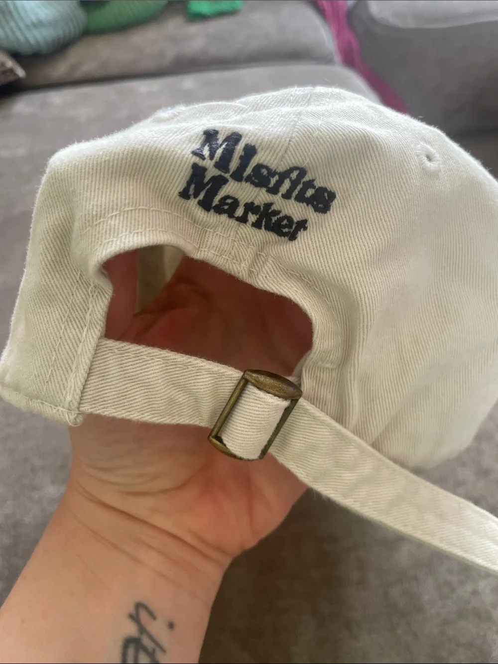 “Bitter” hat